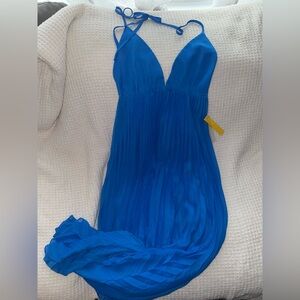 Alice + Olivia Marina Blue Pleated Halter Maxi Dress – Size 6 (NWT!)